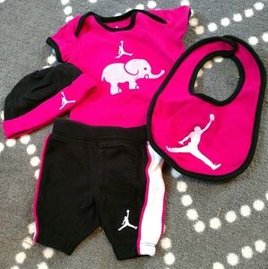 0-3 Mo Baby Jordan Set